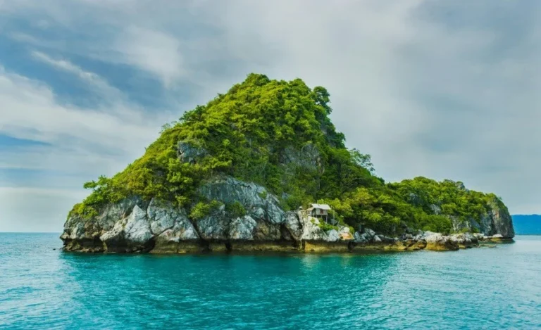 Underrated Archipelagos