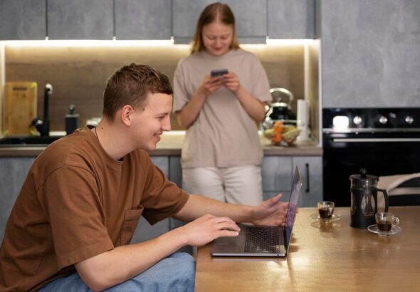 digital detox vs social media detox