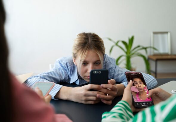 phone addiction vs habit